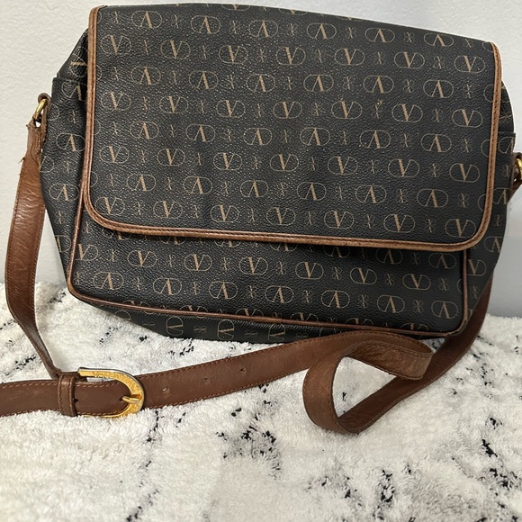 Valentino Garavani bag - Picture 2 of 12